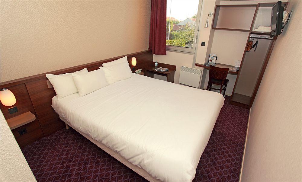 Brit Hotel Toulouse Colomiers - L'Esplanade Zimmer foto