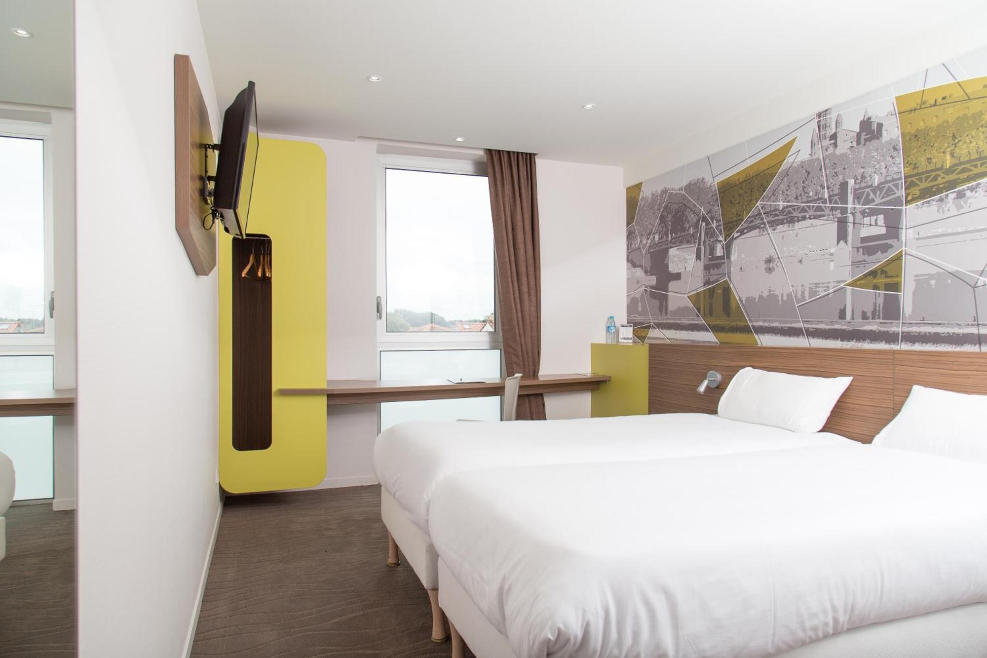 Brit Hotel Toulouse Colomiers - L'Esplanade Exterior foto